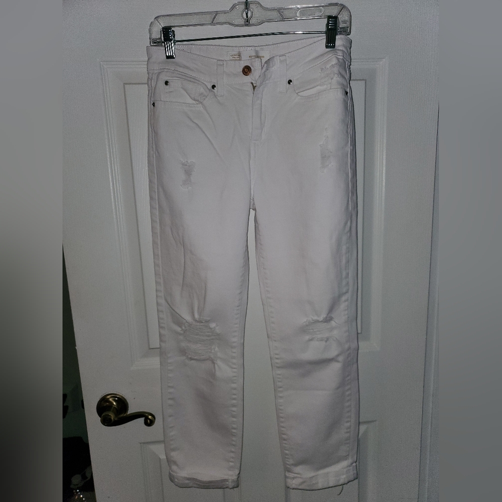Signature Levi Strauss Gold Capri Jeans